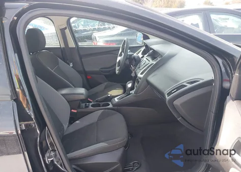 2013 Ford Focus Se z USA, uszkodzony, nr VIN 1FADP3F27DL305951